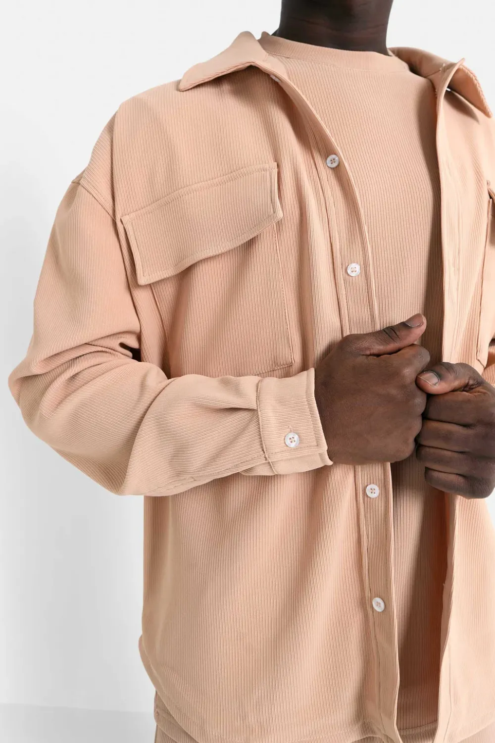 chemise_plissee_loose_beige_2.webp Homme Sixth June Hauts | Chemise Plissee Loose Beige
