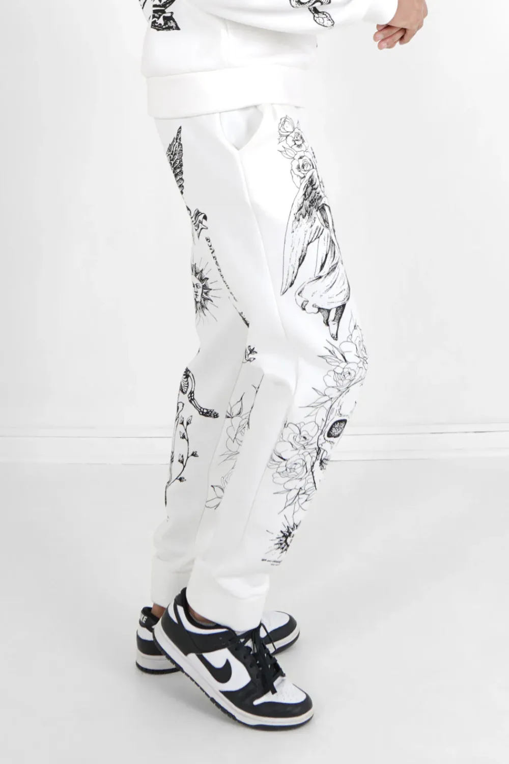 jogging_imprimes_inspiration_tarot_blanc_3.webp Homme Sixth June Pantalons | Jogging Imprimes Inspiration Tarot Blanc