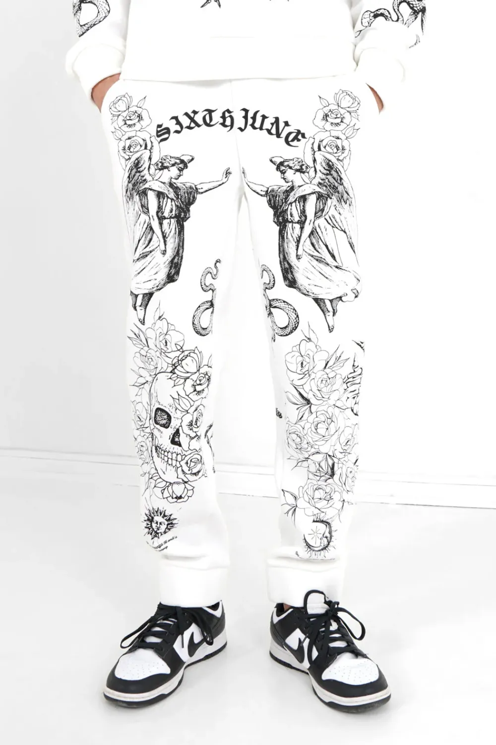 jogging_imprimes_inspiration_tarot_blanc_4.webp Homme Sixth June Pantalons | Jogging Imprimes Inspiration Tarot Blanc