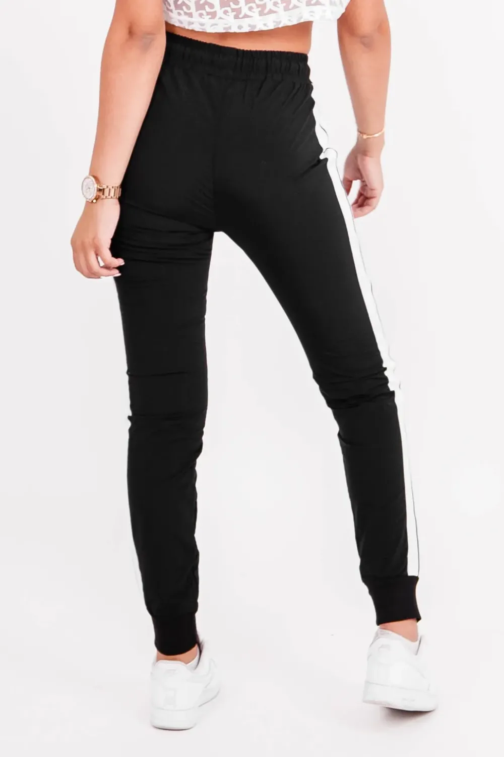 jogging_nylon_bandes_gothique_noir_3.webp Femme Sixth June Pantalons | Jogging Nylon Bandes Gothique Noir
