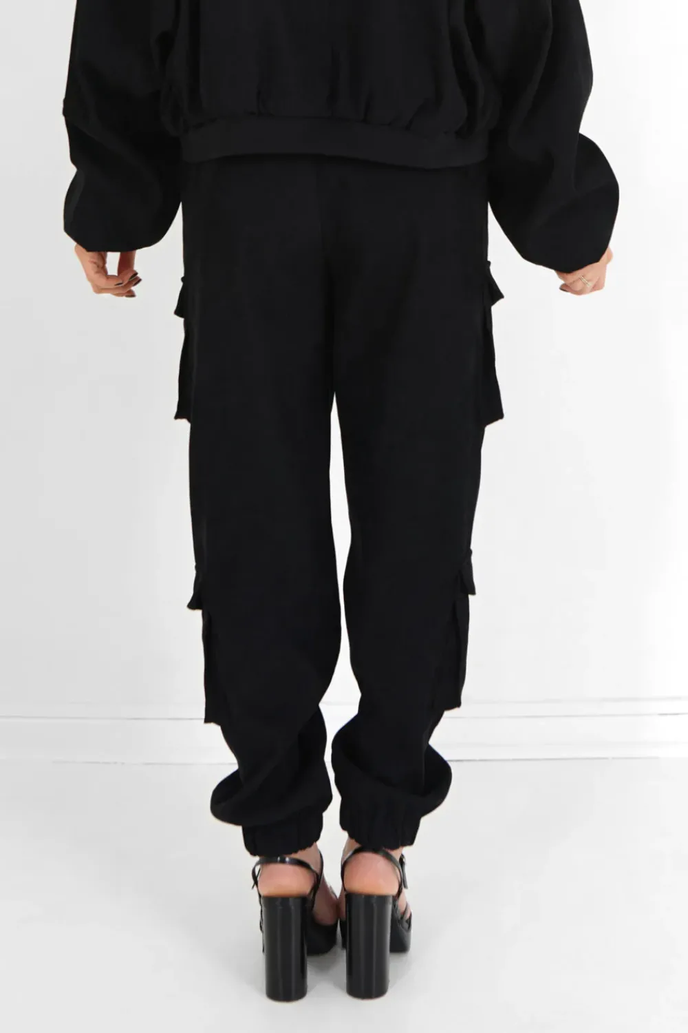 pantalon_cargo_cotele_noir_4.webp Femme Sixth June Pantalons | Pantalon Cargo Cotele Noir