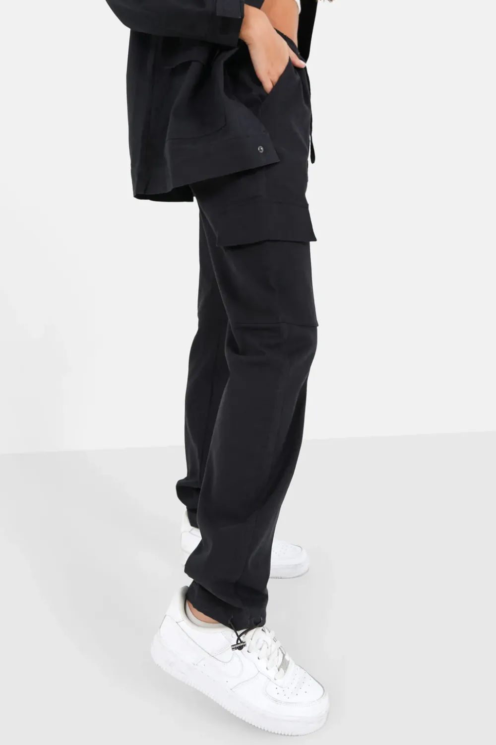 pantalon_cargo_droit_noir_3.webp Femme Sixth June Pantalons | Pantalon Cargo Droit Noir