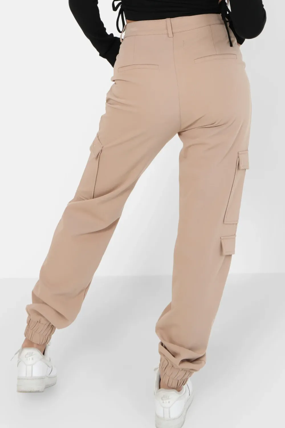 pantalon_cargo_logo_brode_beige_4.webp Femme Sixth June Pantalons | Pantalon Cargo Logo Brode Beige