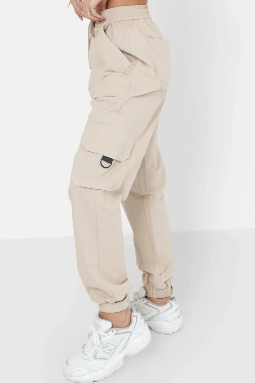 pantalon_cargo_logo_large_beige_3.webp Femme Sixth June Pantalons | Pantalon Cargo Logo Large Beige