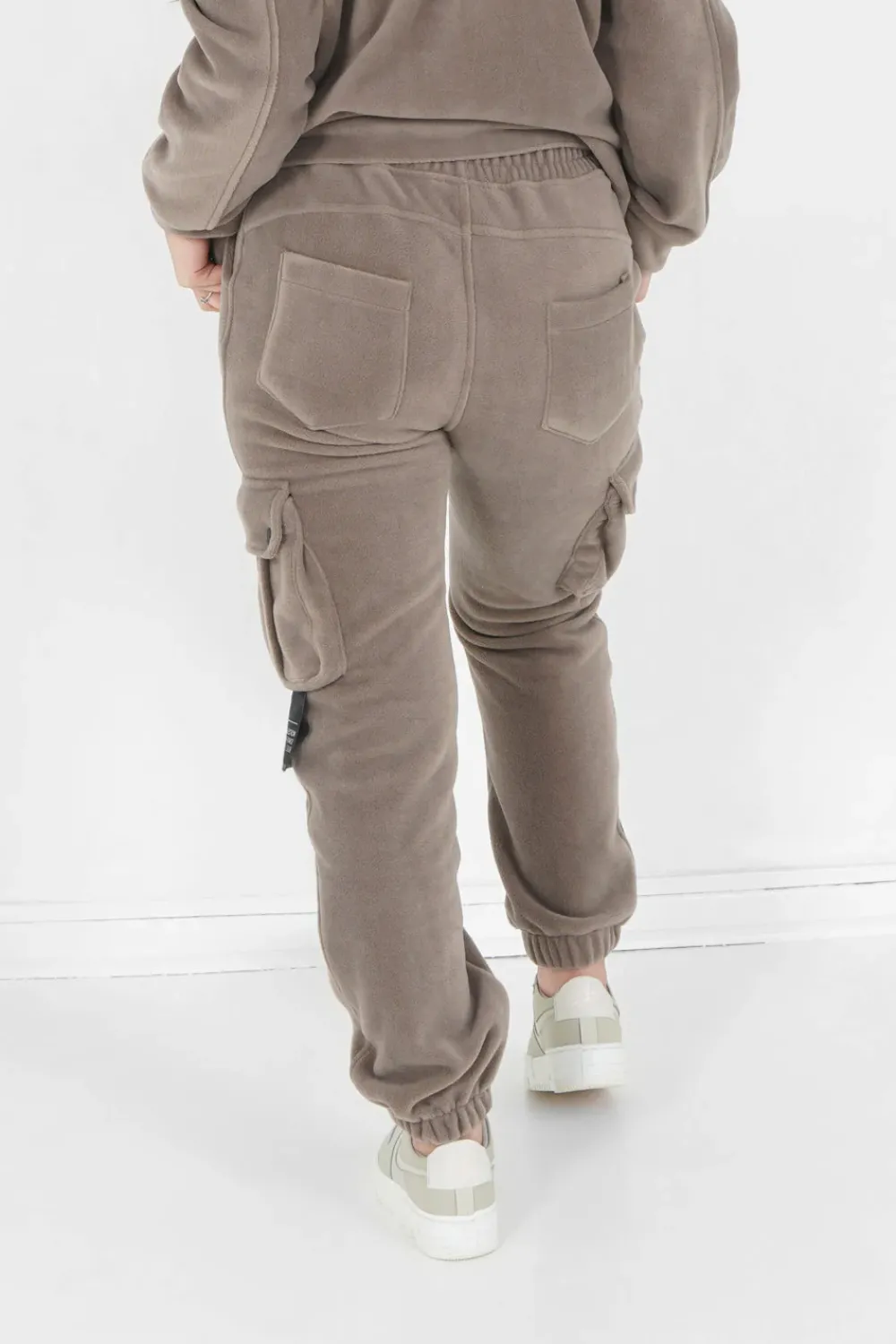 pantalon_cargo_polaire_beige_fonce_4.webp Femme Sixth June Pantalons | Pantalon Cargo Polaire Beige Fonce