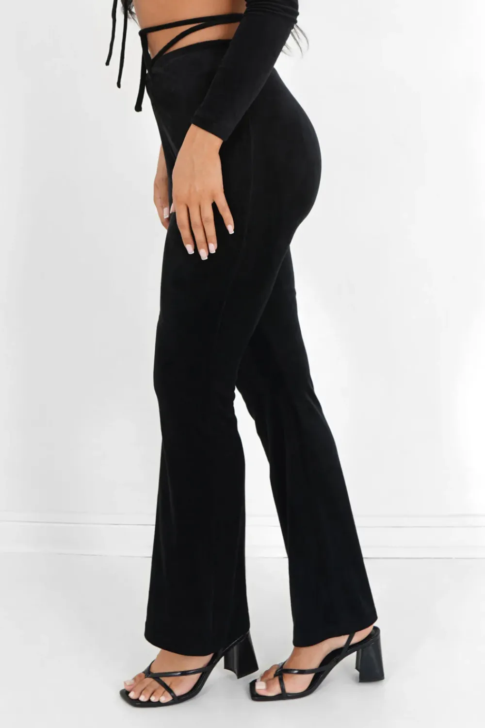 pantalon_cordons_velours_cotele_noir_3.webp Femme Sixth June Pantalons | Pantalon Cordons Velours Cotele Noir