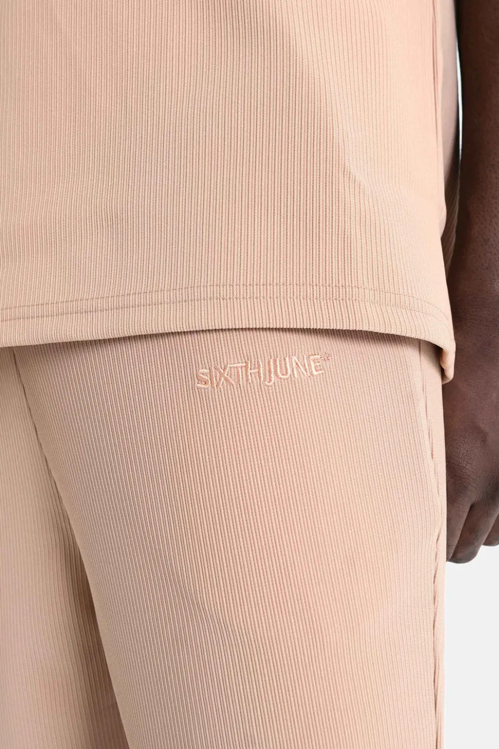 pantalon_plisse_regular_beige_2.webp Homme Sixth June Pantalons | Pantalon Plisse Regular Beige