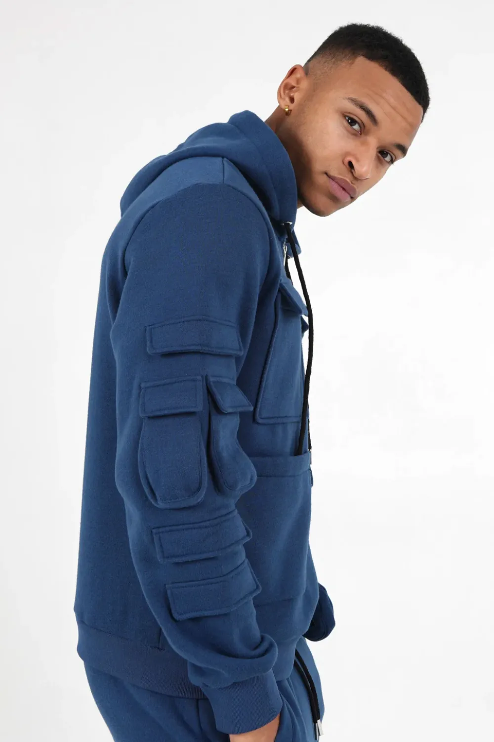 sweat_capuche_petit_sac_bleu_fonce_3.webp Homme Sixth June Sweats | Sweat Capuche Petit Sac Bleu Fonce