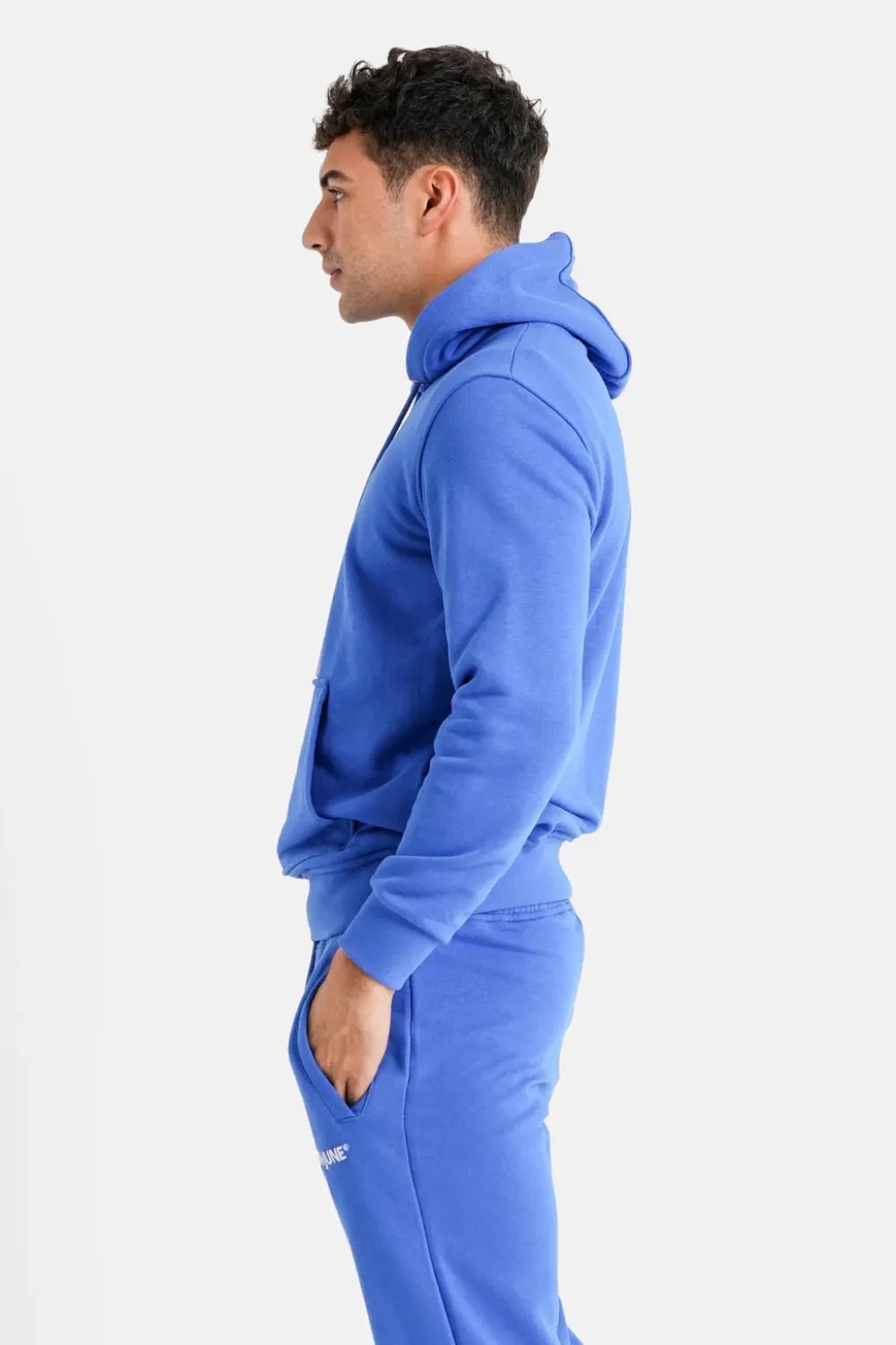 sweatshirt_capuche_logo_brode_bleu_fonce_3.webp Homme Sixth June Sweats | Sweatshirt Capuche Logo Brode Bleu Fonce