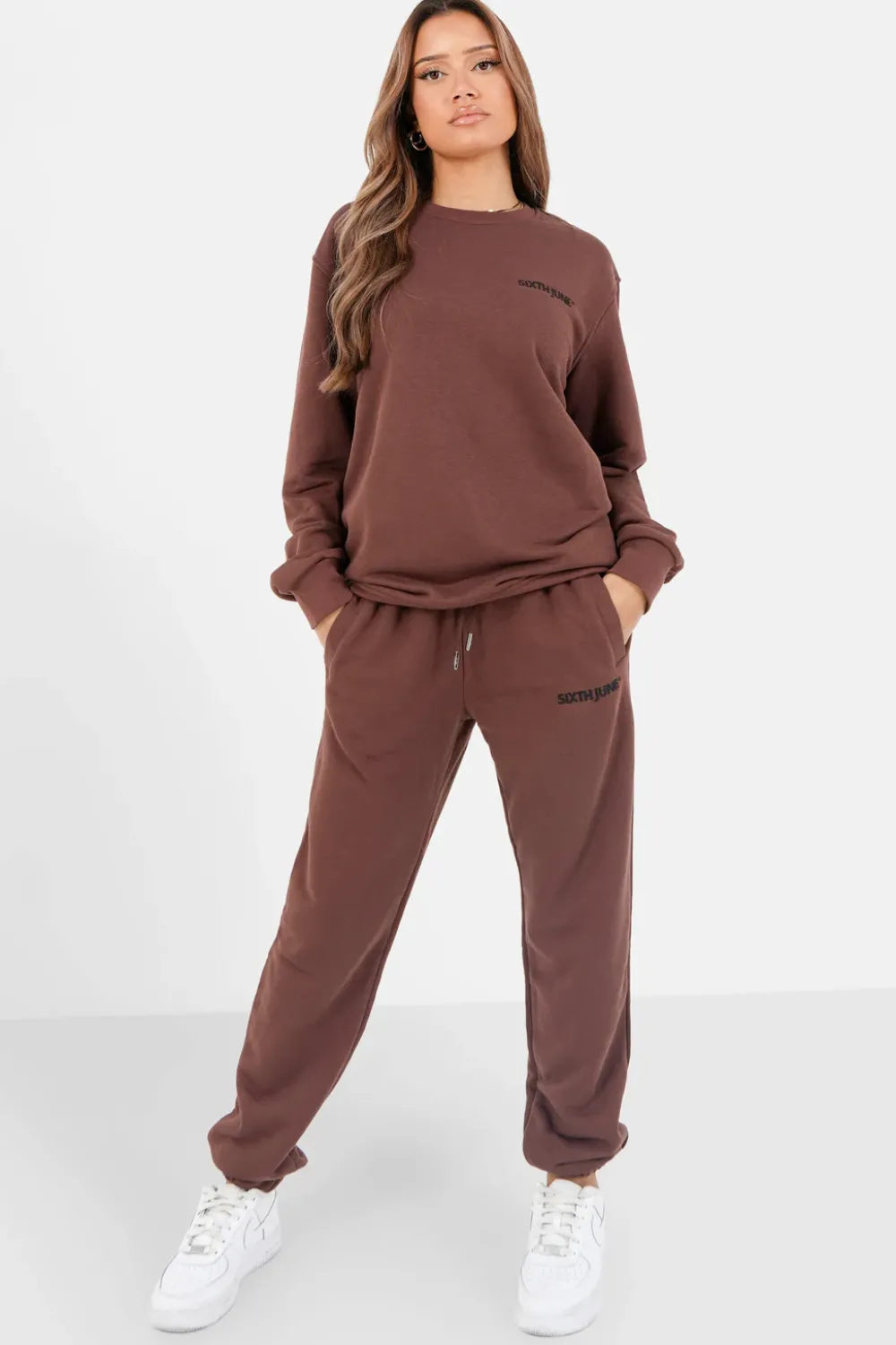 sweatshirt_soft_logo_brode_marron_fonce_5.webp Homme Sixth June Sweats | Sweatshirt Soft Logo Brode Marron Fonce