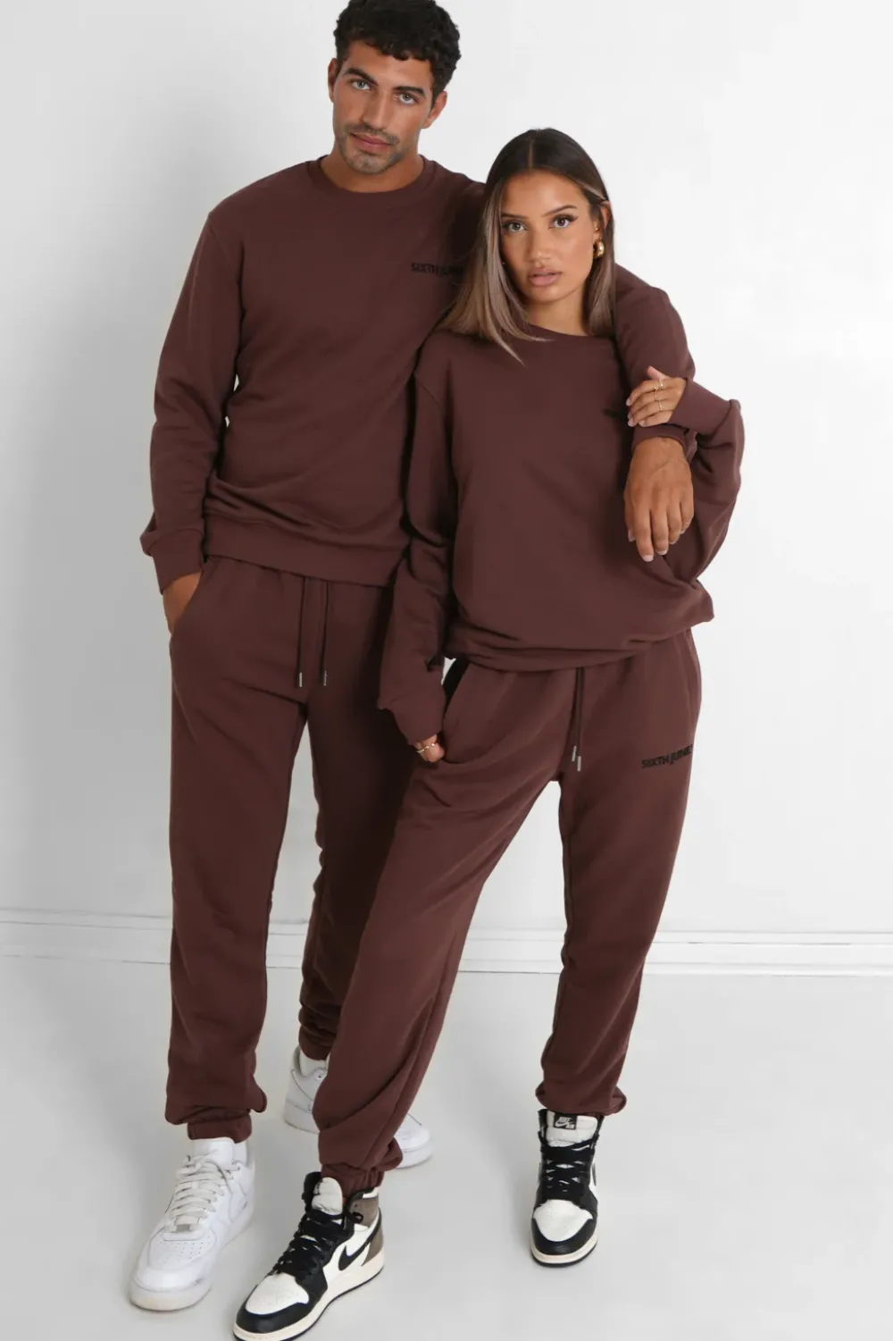 sweatshirt_soft_logo_brode_marron_fonce_6.webp Homme Sixth June Sweats | Sweatshirt Soft Logo Brode Marron Fonce