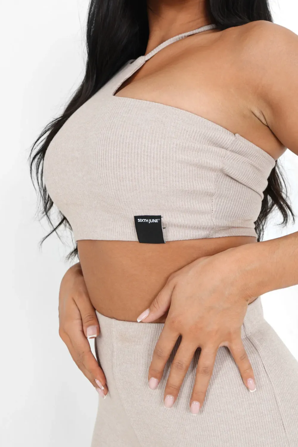 top_cotele_asymetrique_beige_2.webp Femme Sixth June Hauts | Top Cotele Asymetrique Beige