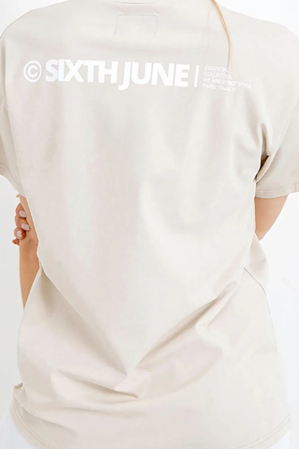 tshirt_double_logo_beige_clair_2.webp Femme Sixth June Hauts | T-Shirt Double Logo Beige Clair