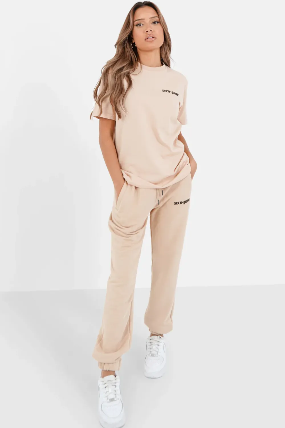 tshirt_soft_logo_brode_beige_5.webp Homme Sixth June Hauts | T-Shirt Soft Logo Brode Beige