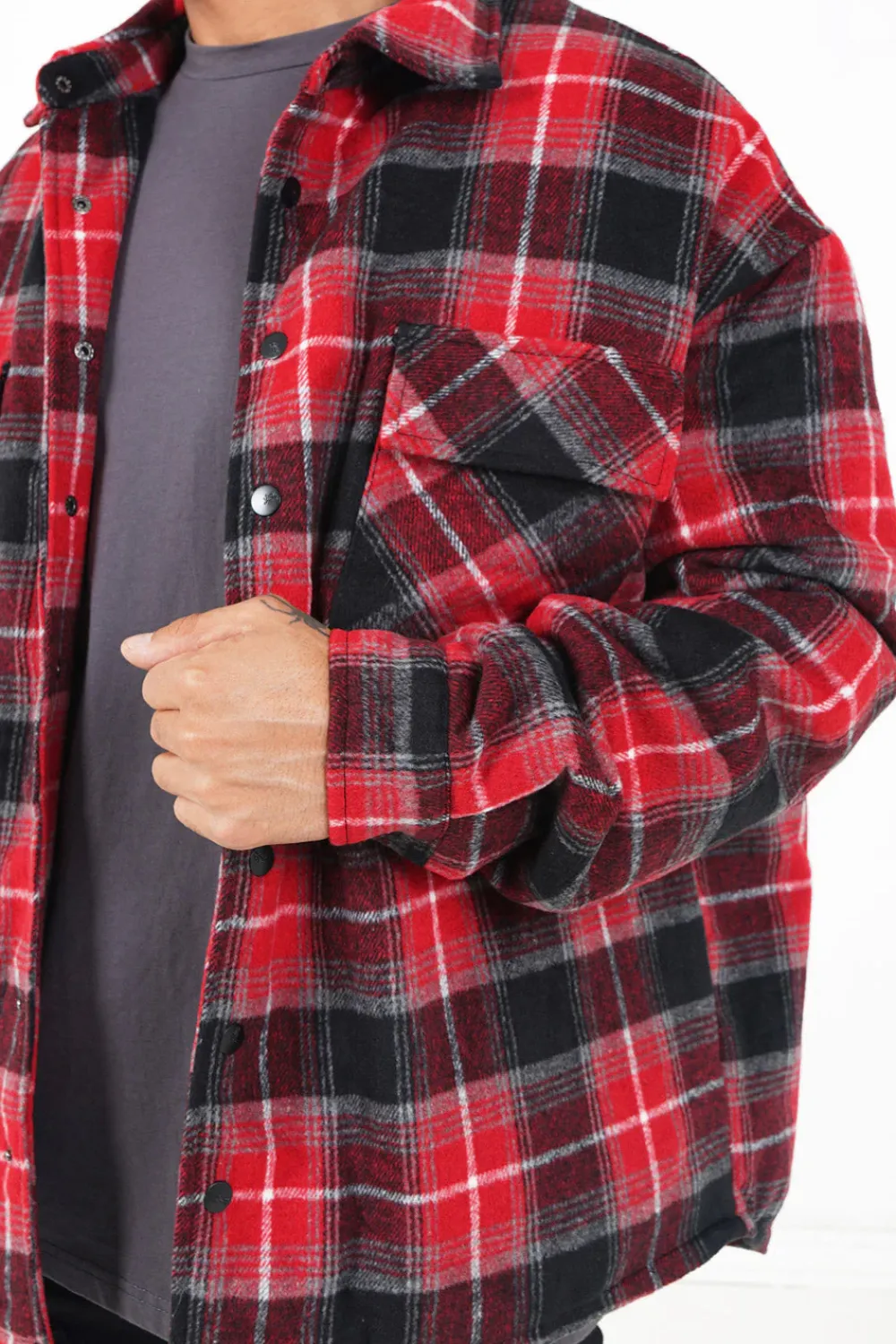 veste_tartan_oversize_rouge_2.webp Homme Sixth June Manteaux | Veste Tartan Oversize Rouge